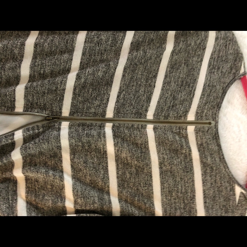 Shirt - Picture 2 of 8